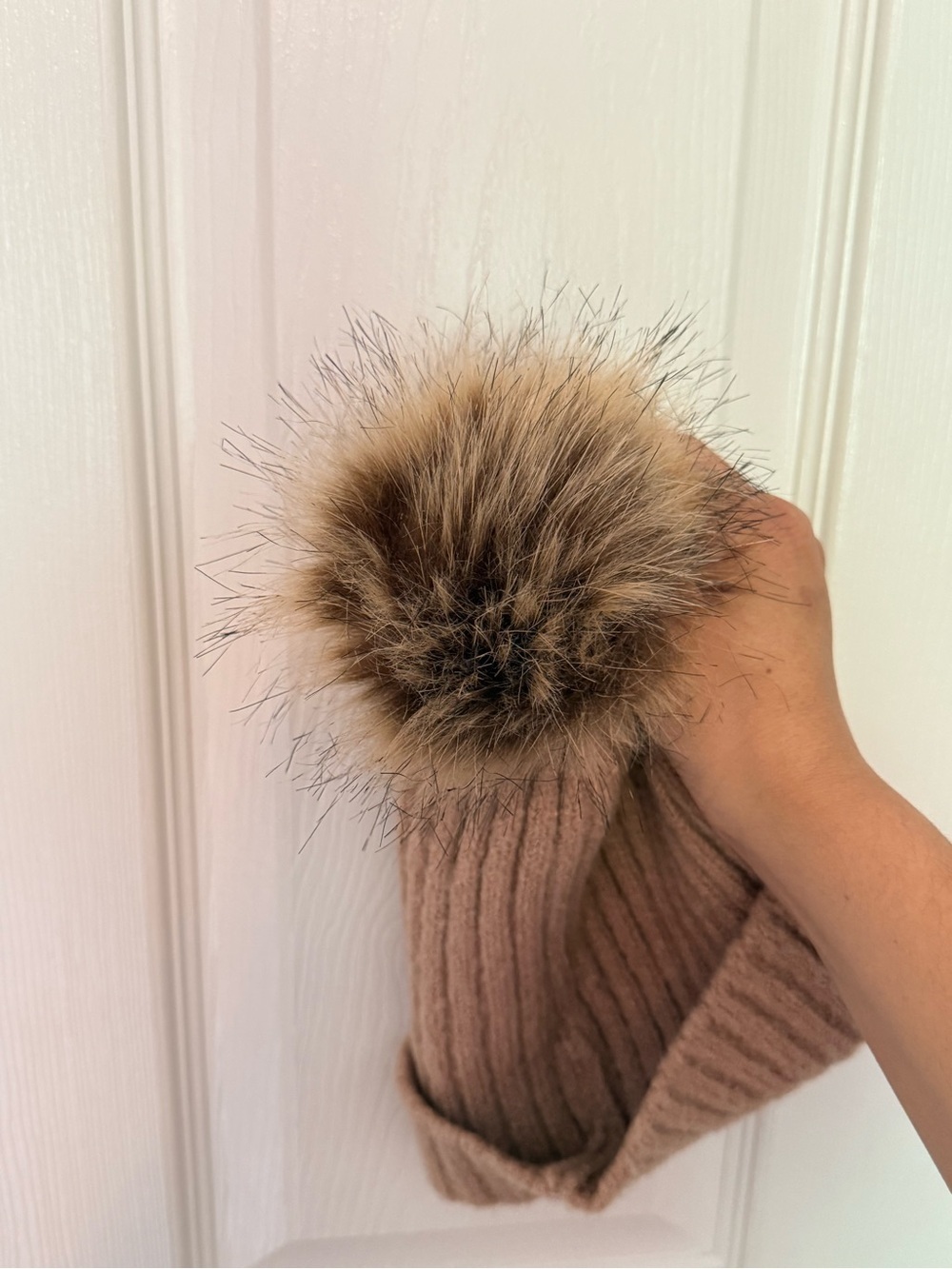Evereve Ribbed Pom Beanie - Brown - Picture 2 of 5